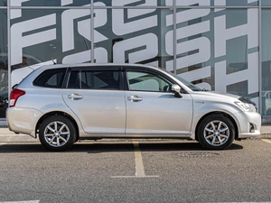 Универсал Toyota Corolla Fielder 2014 года, 1295000 рублей, Краснодар