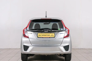 Хетчбэк Honda Fit 2016 года, 1089000 рублей, Красноярск
