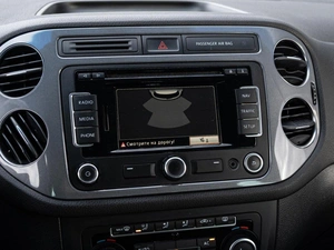 Внедорожник Volkswagen Tiguan 2012 года, 1310000 рублей, Краснодар