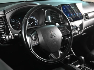 Внедорожник Mitsubishi Outlander 2015 года, 1929000 рублей, Ростов-на-Дону