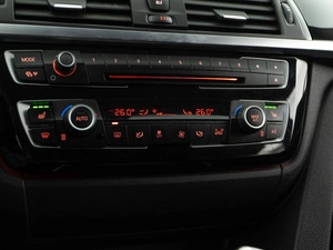 Седан BMW 3 серия 2017 года, 1848055 рублей, Москва