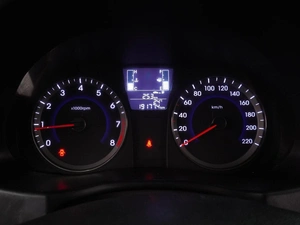 Седан Hyundai Solaris 2014 года, 869000 рублей, Воронеж