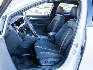Хетчбэк Volkswagen Golf 2024 года, 3460000 рублей, Волгоград