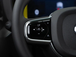 Внедорожник Volvo XC60 2025 года, 6198999 рублей, Москва