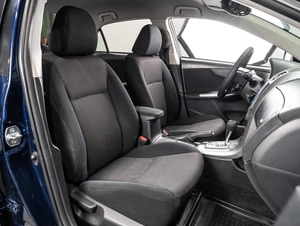 Седан Toyota Corolla 2011 года, 1169000 рублей, Тюмень