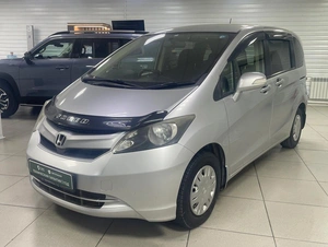 Минивэн Honda Freed 2010 года, 950000 рублей, Ачинск