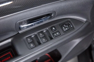 Внедорожник Mitsubishi Outlander 2021 года, 2577000 рублей, Красноярск