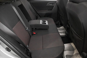 Хетчбэк Toyota Auris 2013 года, 1299000 рублей, Барнаул