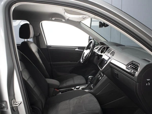 Внедорожник Volkswagen Tiguan 2019 года, 2690000 рублей, Омск