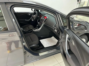 Хэтчбек Opel Astra 2013 года, 1160000 рублей, Смоленск