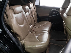 Внедорожник Toyota RAV4 2010 года, 1199000 рублей, Тюмень