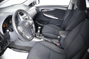 Седан Toyota Corolla 2009 года, 759000 рублей, Пермь