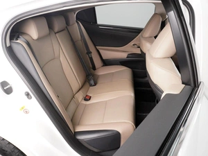 Седан Lexus ES 2019 года, 3745000 рублей, Минеральные Воды