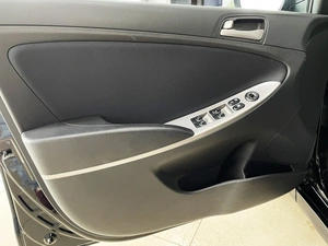 Седан Hyundai Solaris 2014 года, 897000 рублей, Солонцы