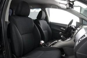 Хетчбэк Toyota Auris 2008 года, 590000 рублей, Омск