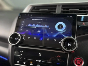 Хетчбэк Honda Fit 2018 года, 950000 рублей, Омск