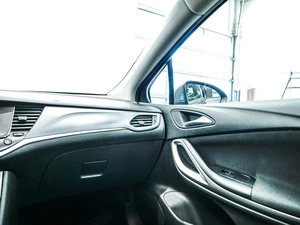 Универсал Opel Astra 2019 года, 1670000 рублей, Красноярск