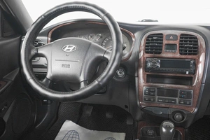 Седан Hyundai Sonata 2005 года, 299000 рублей, Кемерово