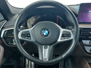 Седан BMW 5 серия 2021 года, 5300000 рублей, Барнаул