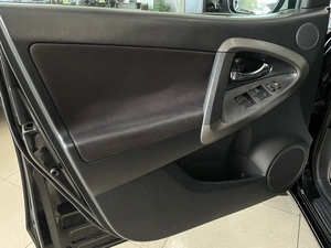 Внедорожник Toyota RAV4 2011 года, 1447000 рублей, Солонцы