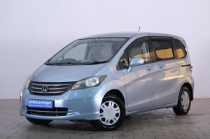Минивэн Honda Freed 2010 года, 1049000 рублей, Омск