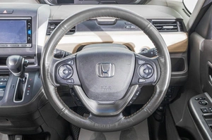 Минивэн Honda Freed 2017 года, 1639000 рублей, Барнаул
