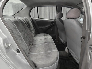 Седан Toyota Platz 2000 года, 420000 рублей, Красноярск