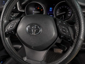 Внедорожник Toyota C-HR 2020 года, 2319000 рублей, Воронеж