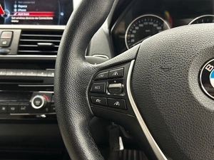 Хетчбэк BMW 1 серия 2015 года, 1400000 рублей, Красноярск