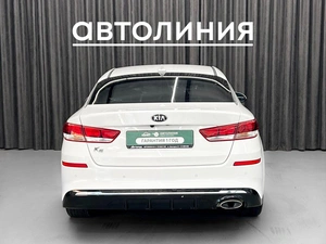 Седан Kia K5 2019 года, 1950000 рублей, Красноярск