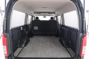 Минивэн Toyota Hiace 2014 года, 2949000 рублей, Красноярск