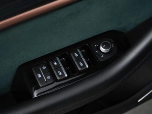 Внедорожник Geely Monjaro 2023 года, 2949077 рублей, Москва