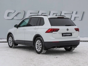 Внедорожник Volkswagen Tiguan 2019 года, 2420000 рублей, Волгоград