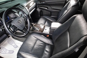 Седан Toyota Camry 2018 года, 2699000 рублей, Сургут