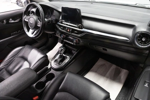 Седан Kia Cerato 2018 года, 1899000 рублей, Новосибирск