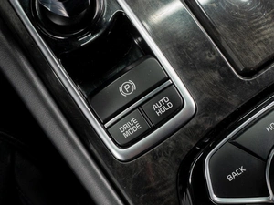 Седан Kia Quoris 2017 года, 1899000 рублей, Тюмень