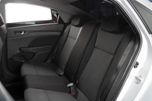 Седан Hyundai Solaris 2019 года, 1330000 рублей, Омск