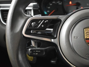 Внедорожник Porsche Macan S 2016 года, 3567300 рублей, Казань