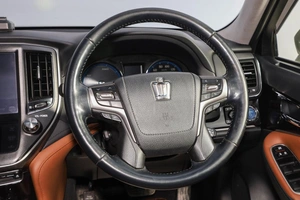 Седан Toyota Crown 2017 года, 3099000 рублей, Новосибирск