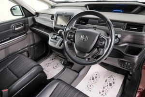 Минивэн Honda Freed 2017 года, 1539000 рублей, Красноярск