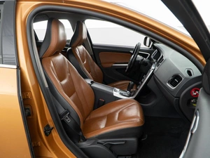 Седан Volvo S60 2012 года, 997077 рублей, Москва