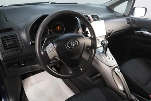 Хетчбэк Toyota Auris 2007 года, 829000 рублей, Челябинск