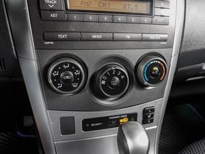 Седан Toyota Corolla 2012 года, 949000 рублей, Воронеж