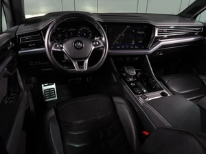 Внедорожник Volkswagen Touareg 2019 года, 7999000 рублей, Воронеж