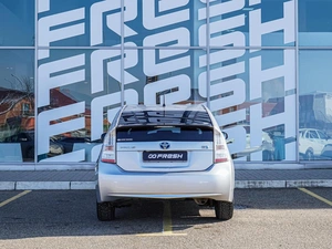 Лифтбек Toyota Prius 2010 года, 1165000 рублей, Краснодар