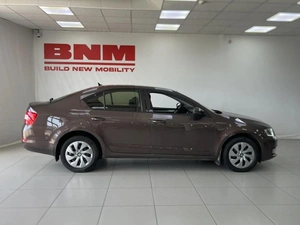Лифтбек Skoda Octavia 2013 года, 1370000 рублей, Смоленск