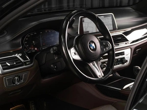 Седан BMW 7 серия 2020 года, 6299000 рублей, Тюмень