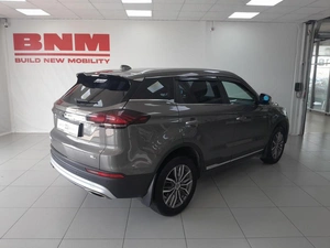 Внедорожник Geely Atlas 2023 года, 2000000 рублей, Смоленск