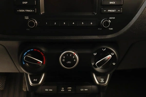 Седан Kia Rio 2017 года, 1369000 рублей, Челябинск