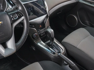 Седан Chevrolet Cruze 2014 года, 749000 рублей, Сургут